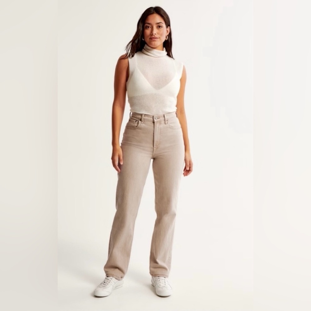 Abercrombie Curve Love Ultra High Rise 90s Straight Jean